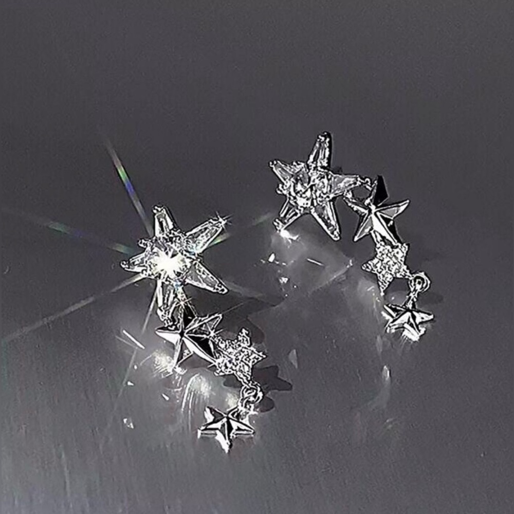 Gorgeous Rhinestone Silver Shooting Star Earrings